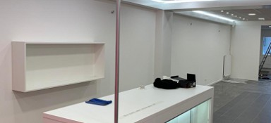 Kledingwinkel kassameubel